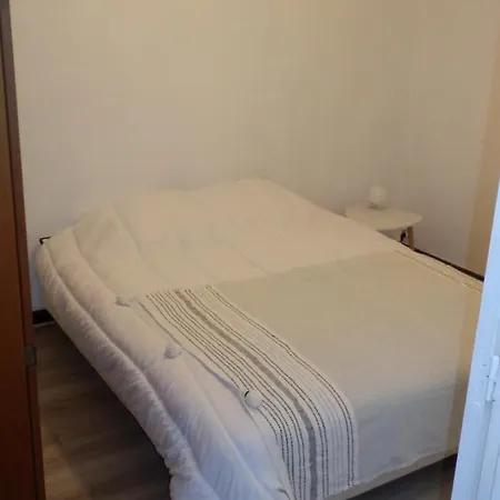 Sur F3 45m Wifi Apartment *